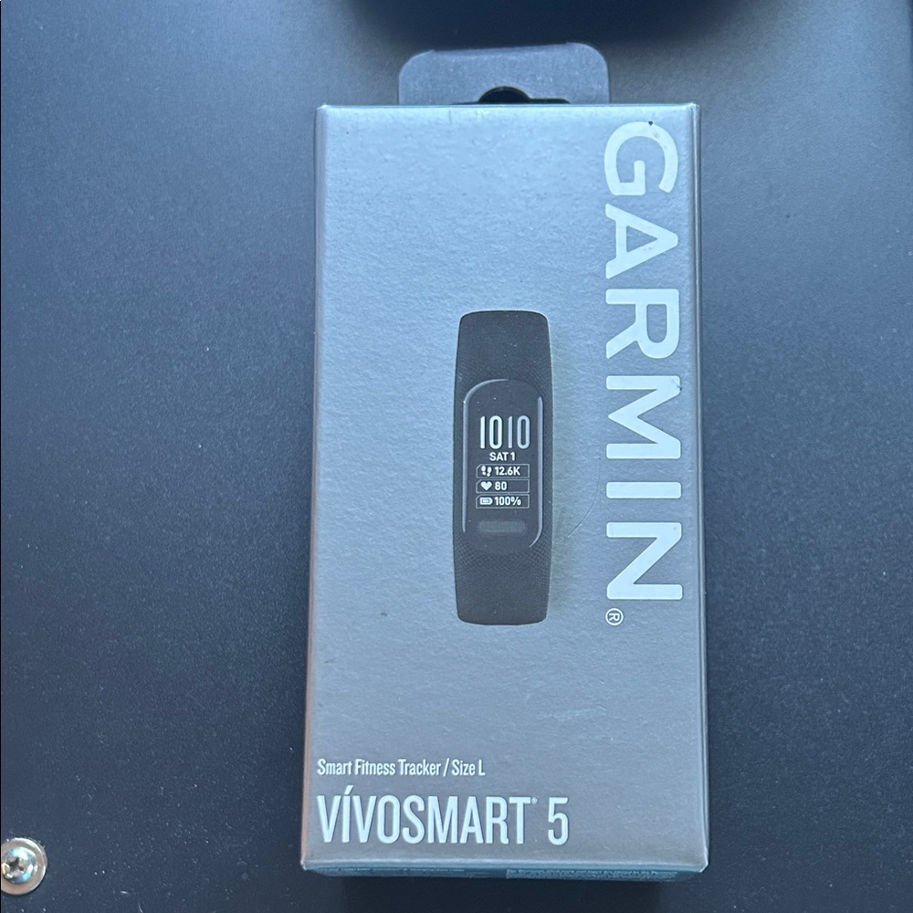 Garmin Vivosmart 5 Fitness Tracker in Black